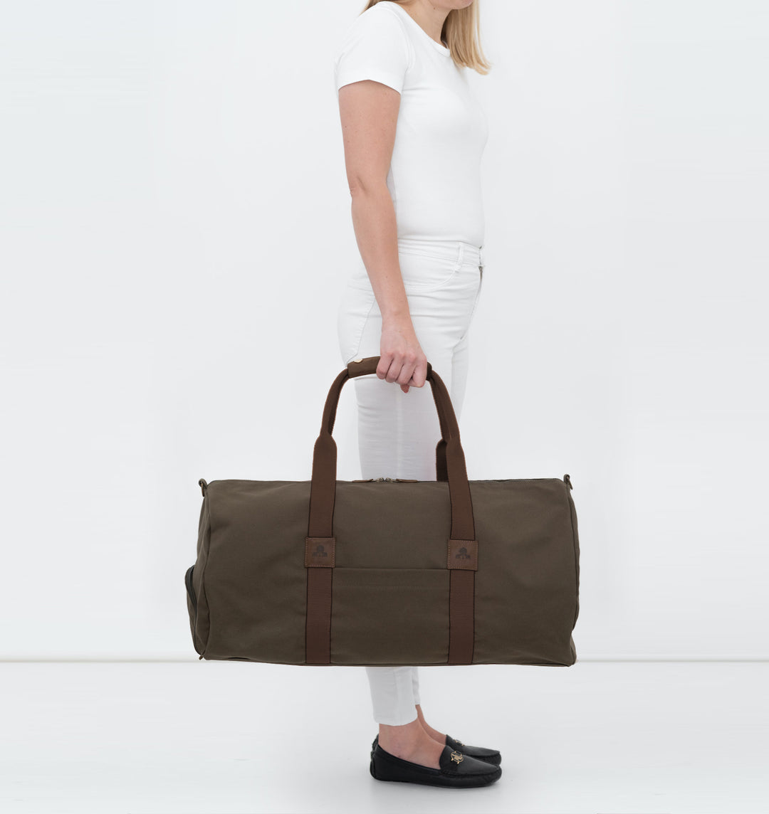 Dufflebag -L- KHAKI mit braunem Gurtband