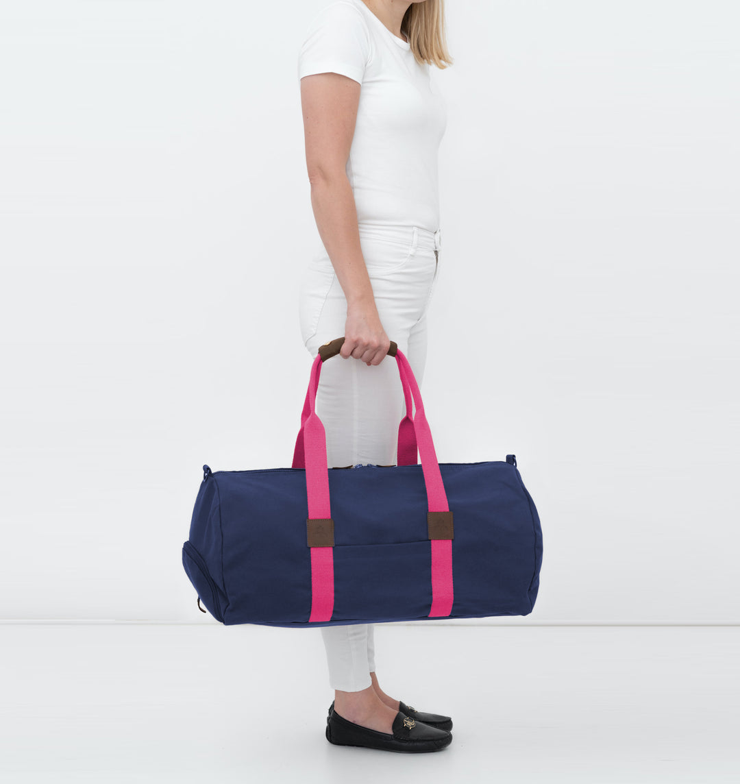 Dufflebag -M- NAVY mit pinkem Gurtband